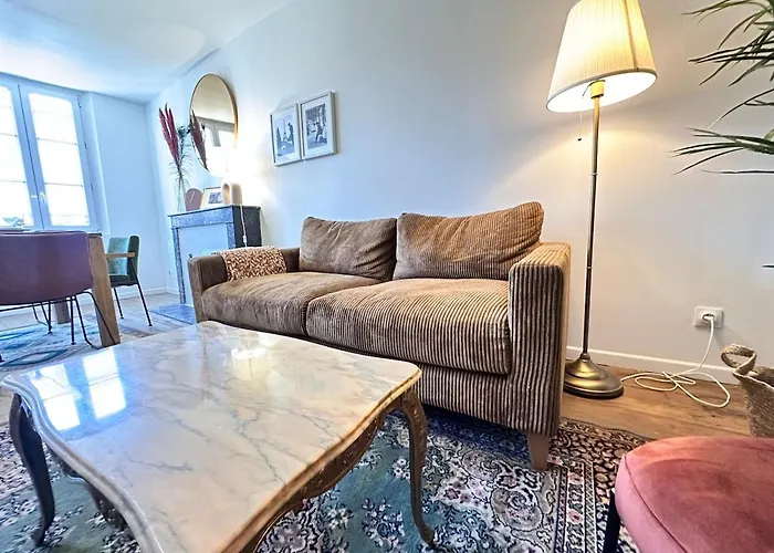 C Prieur De La Marne Hyper Centre T3 Grand Confort Apartment *